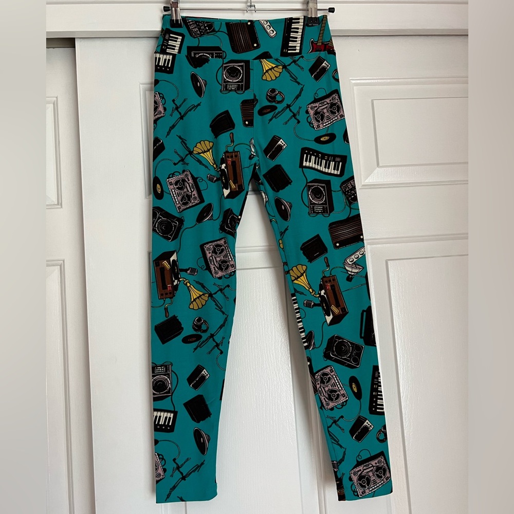 NWOT LulaRoe Musical Print OS Leggings